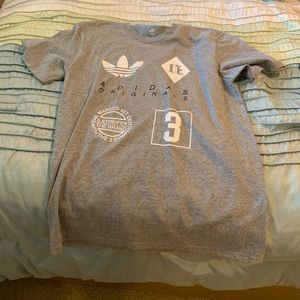 Adidas men shirt size medium